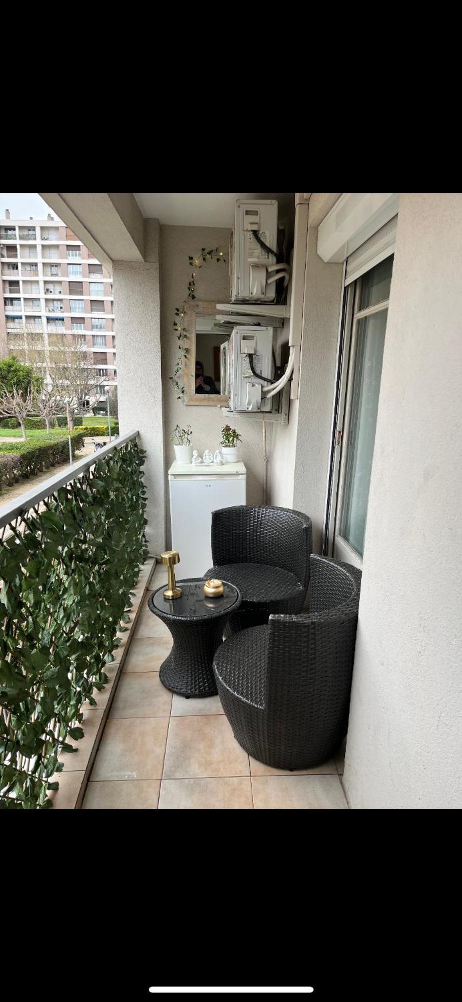 En Face Du Velodrome Apartment Marseille Luaran gambar